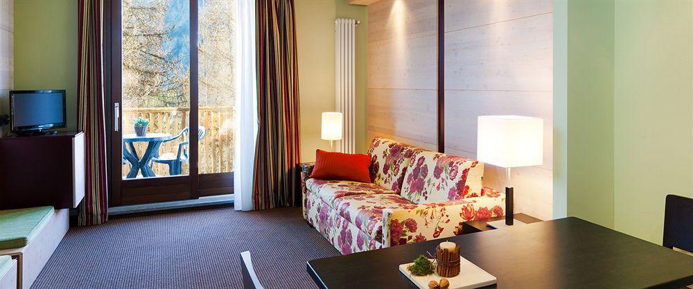 Hotel Sansicario Majestic Cesana Torinese Bagian luar foto