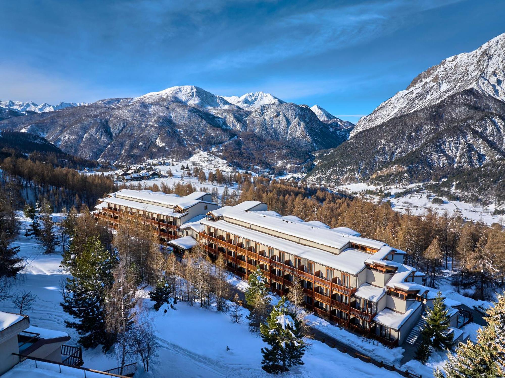 Hotel Sansicario Majestic Cesana Torinese Bagian luar foto
