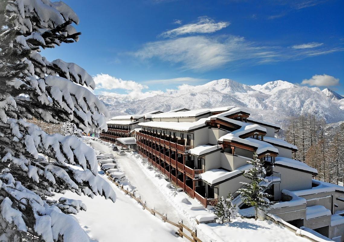 Hotel Sansicario Majestic Cesana Torinese Bagian luar foto